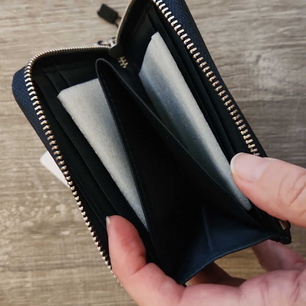 NWT Bagginton Leather Wallet Navy Blue - Picture 6 of 7